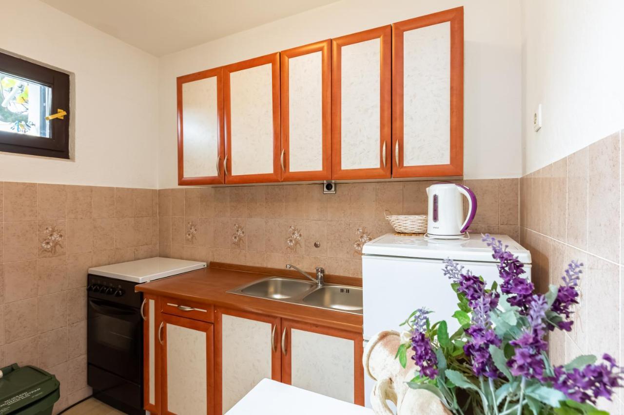 Apartments Sucur With Terrace バスカ エクステリア 写真
