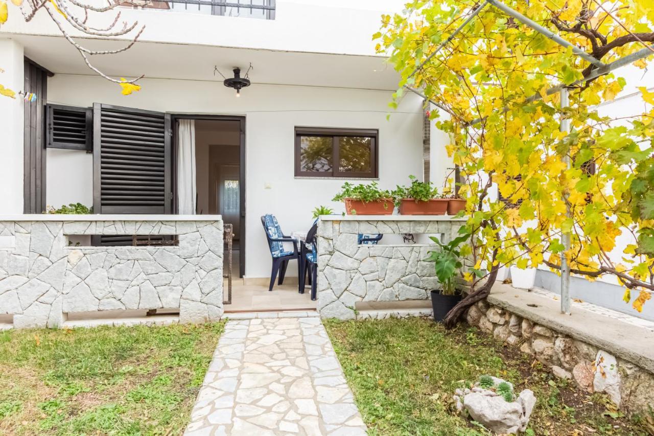 Apartments Sucur With Terrace バスカ エクステリア 写真