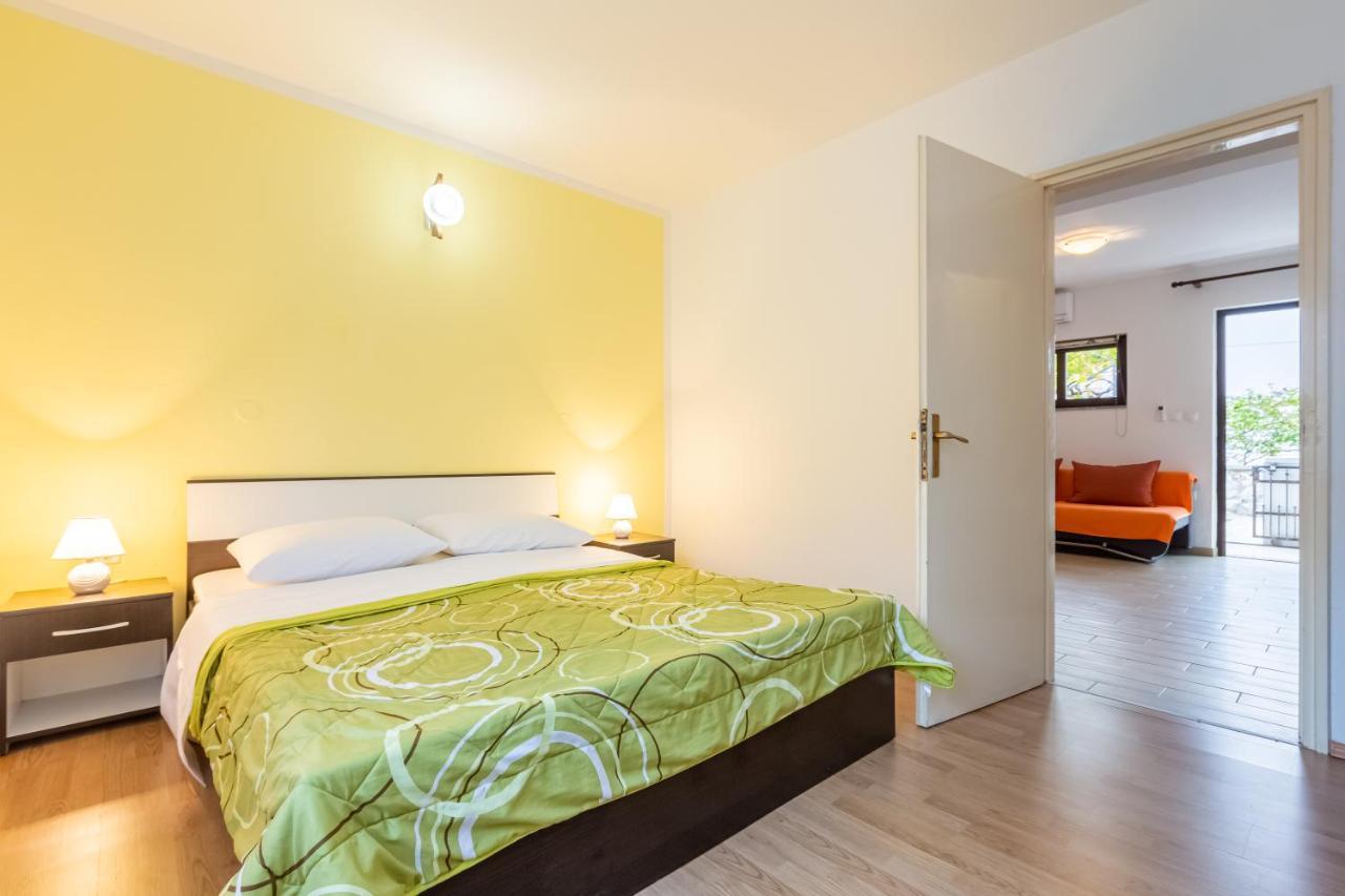 Apartments Sucur With Terrace バスカ エクステリア 写真